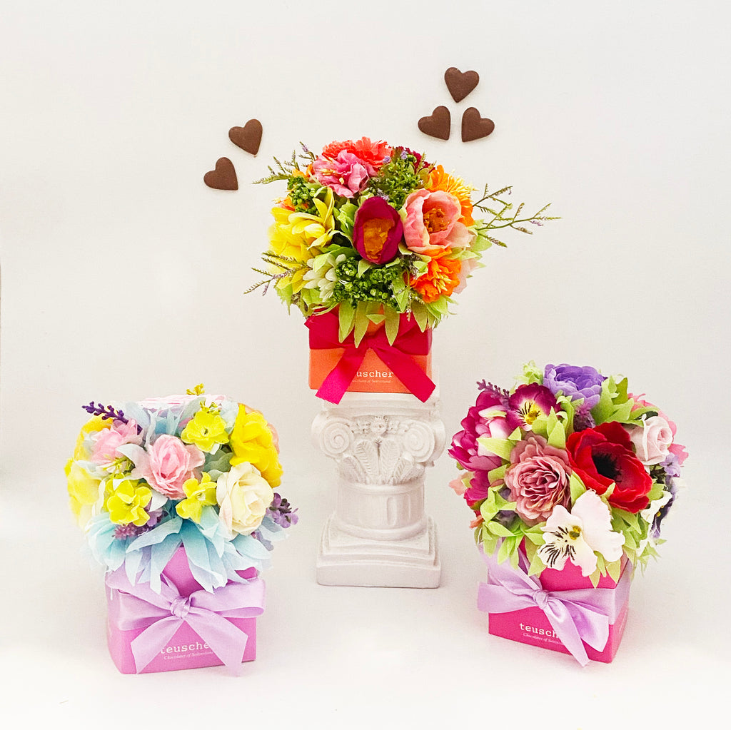 Valentine's Day Floral Box (10 Truffles)