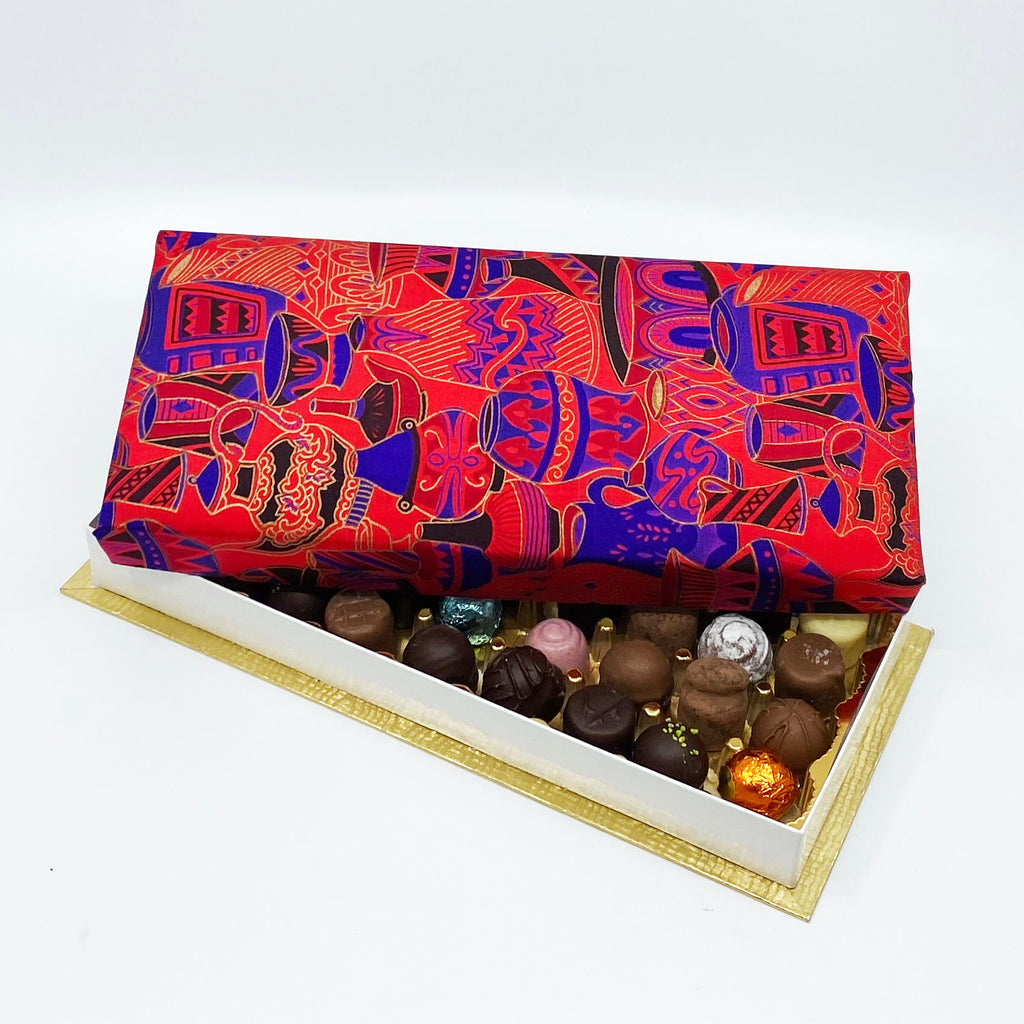 36 Piece Pottery Silk Box
