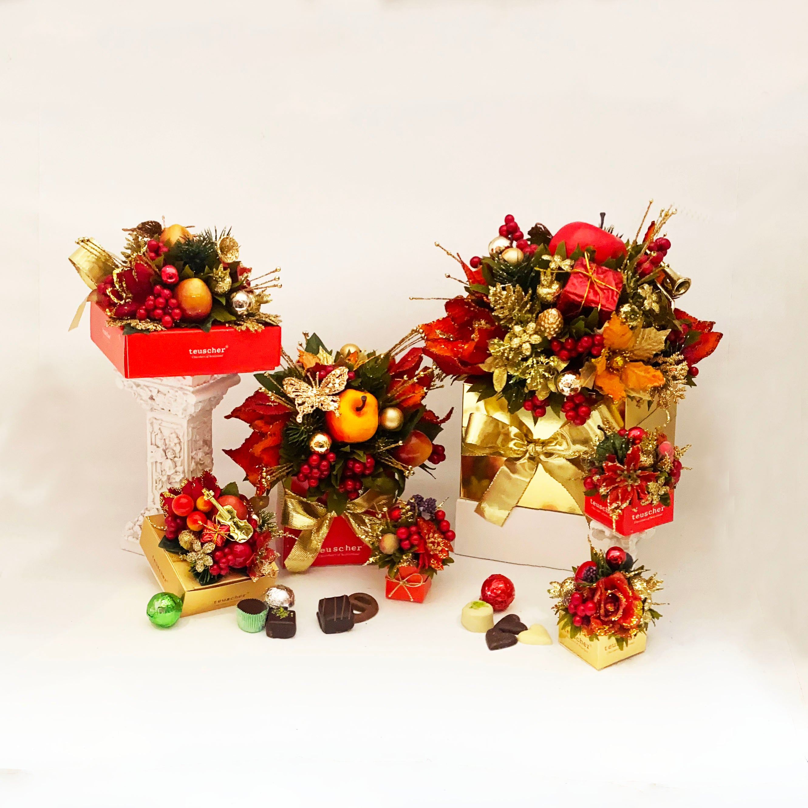 Golden Holiday Christmas Floral Collection